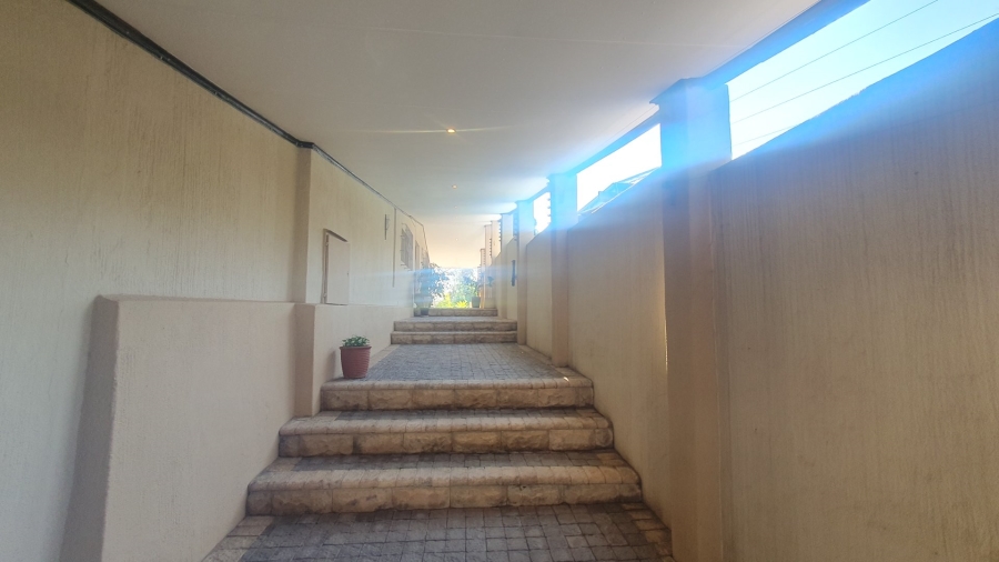 5 Bedroom Property for Sale in Kensington Gauteng