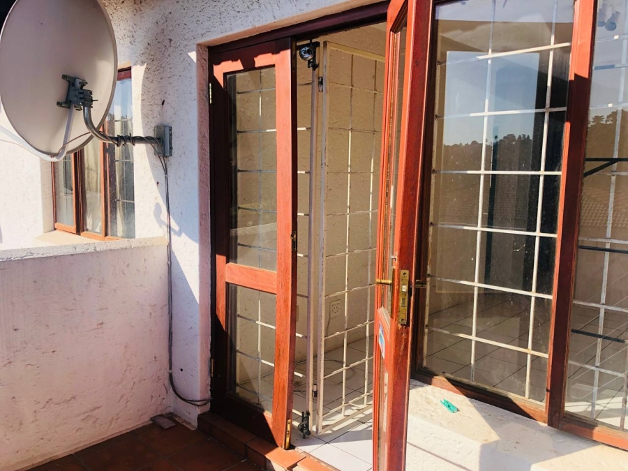 1 Bedroom Property for Sale in Observatory Gauteng