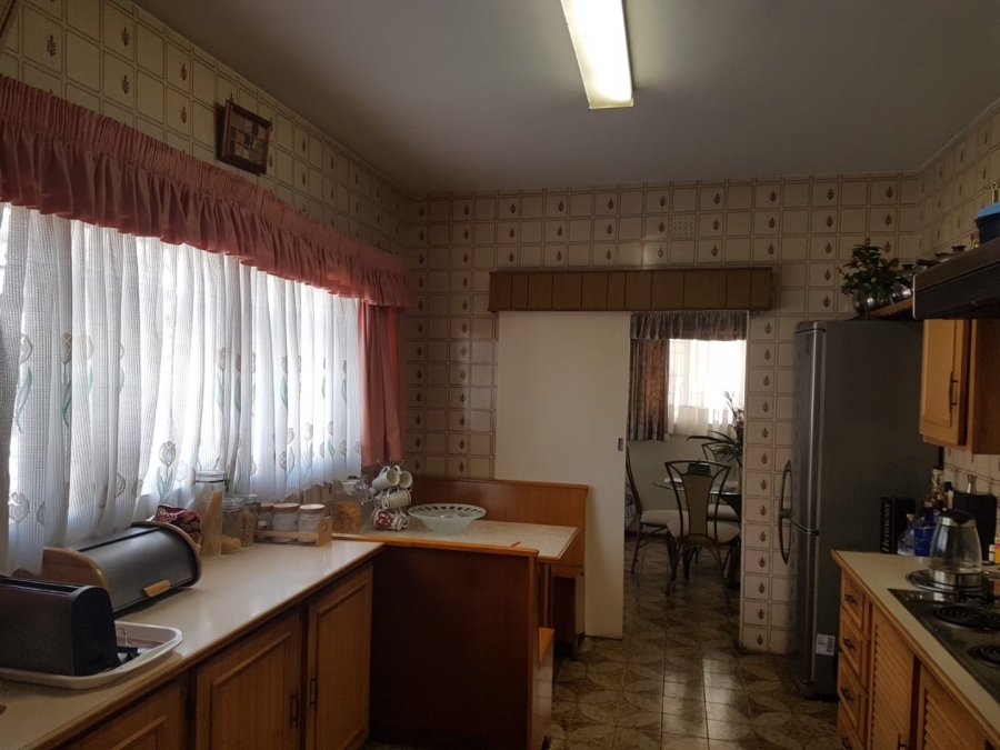 4 Bedroom Property for Sale in Kensington Gauteng