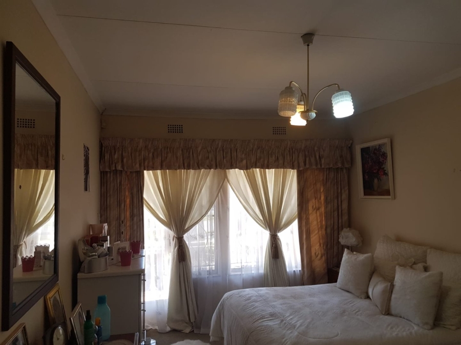4 Bedroom Property for Sale in Kensington Gauteng