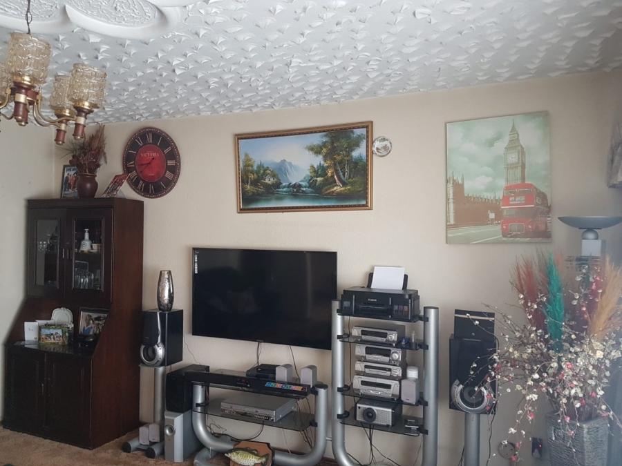 4 Bedroom Property for Sale in Kensington Gauteng