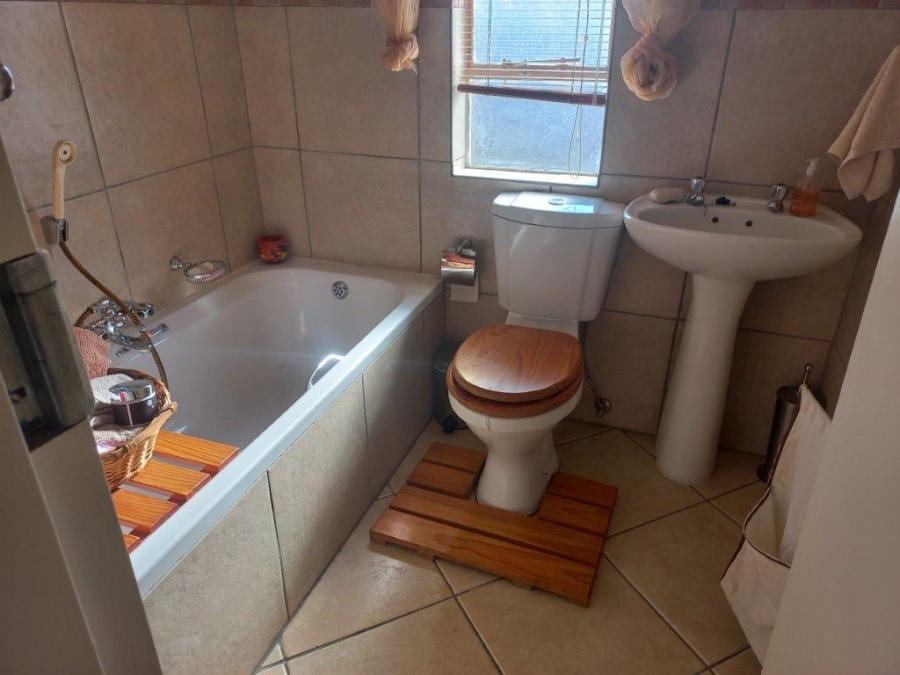 3 Bedroom Property for Sale in Illiondale Gauteng