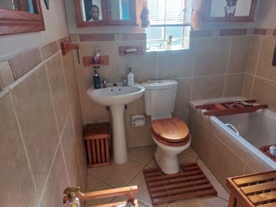 3 Bedroom Property for Sale in Illiondale Gauteng