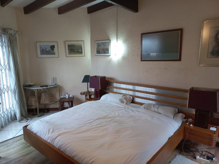 2 Bedroom Property for Sale in Cyrildene Gauteng