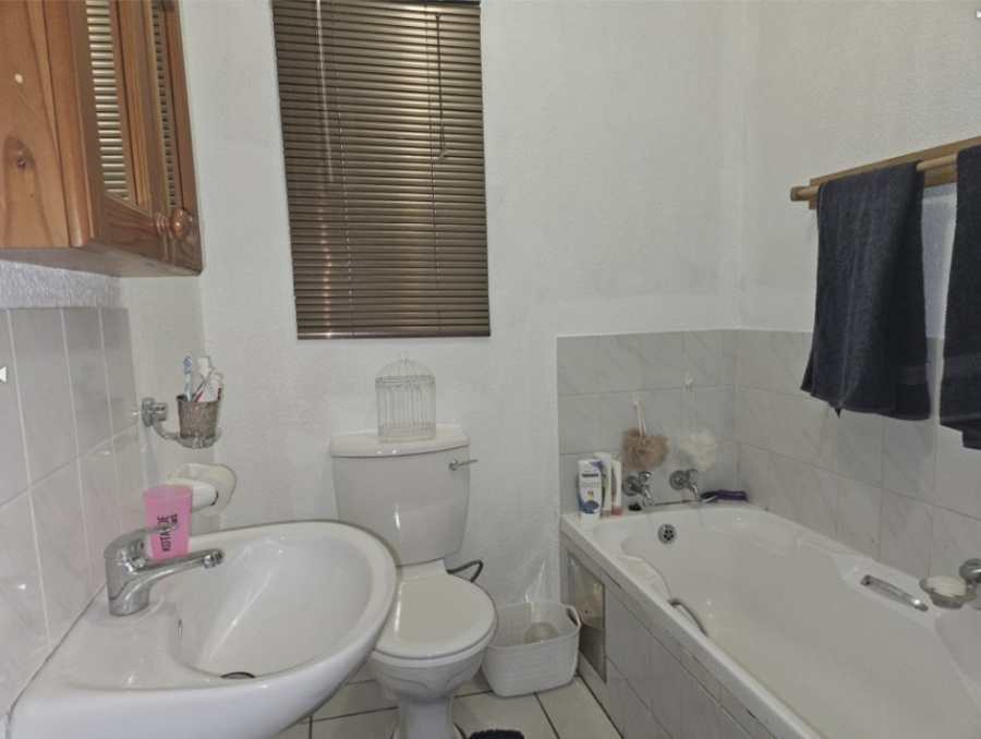 3 Bedroom Property for Sale in Eden Glen Gauteng