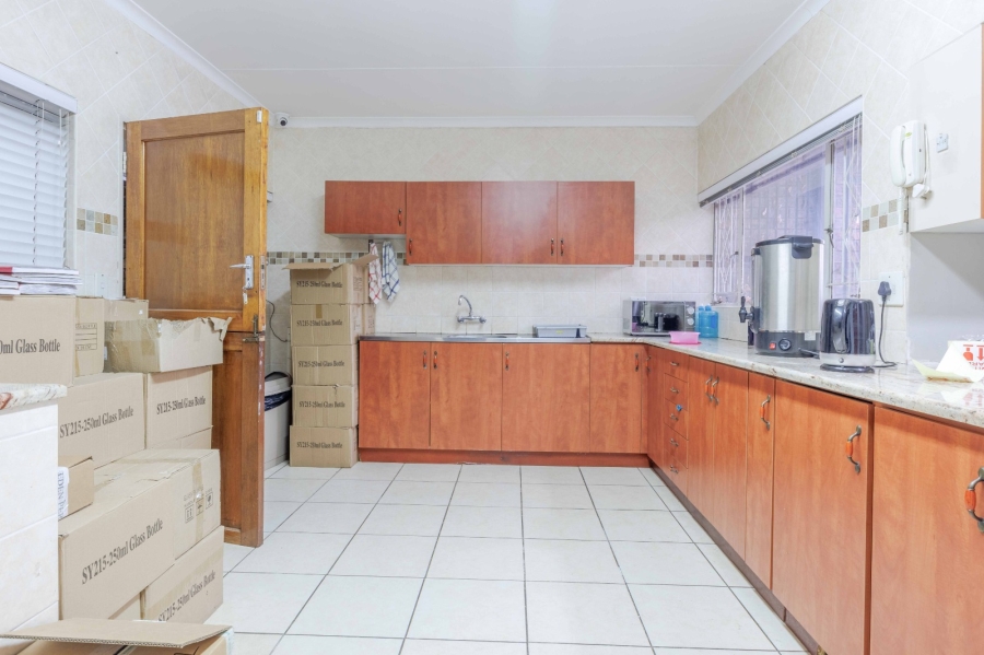 5 Bedroom Property for Sale in Eastleigh Gauteng