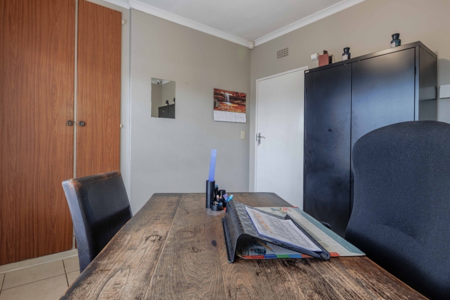 5 Bedroom Property for Sale in Eastleigh Gauteng