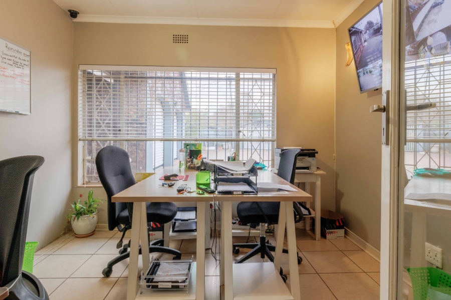 5 Bedroom Property for Sale in Eastleigh Gauteng