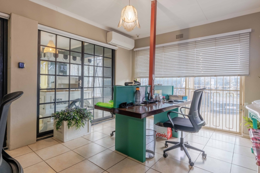 5 Bedroom Property for Sale in Eastleigh Gauteng