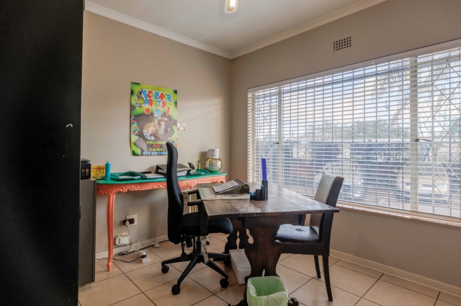 5 Bedroom Property for Sale in Eastleigh Gauteng