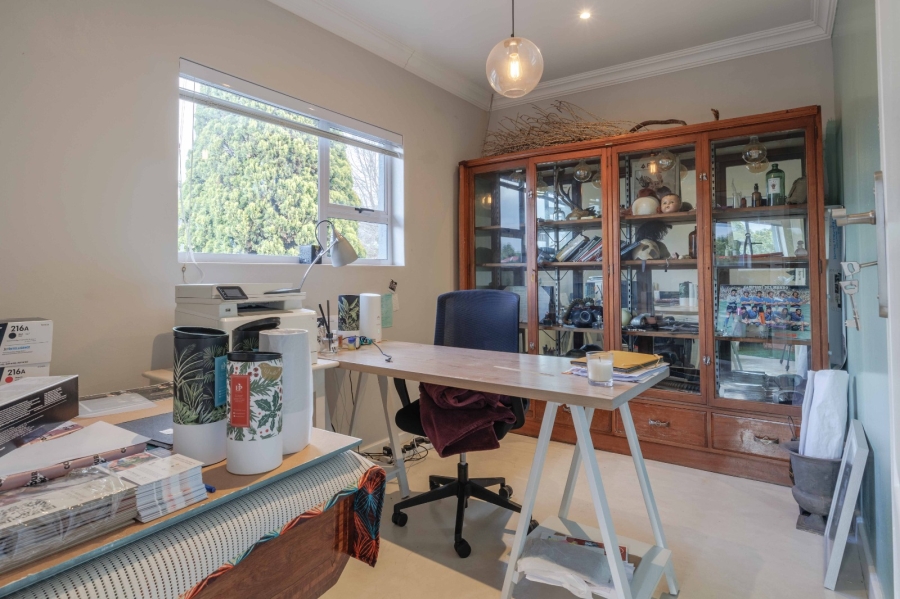 5 Bedroom Property for Sale in Eastleigh Gauteng