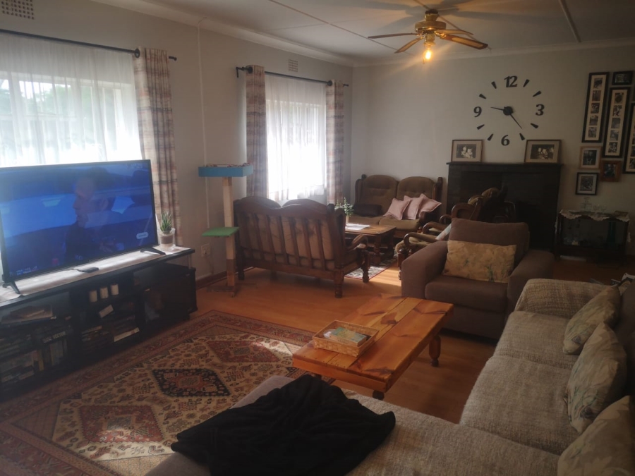 6 Bedroom Property for Sale in Primrose Hill Gauteng