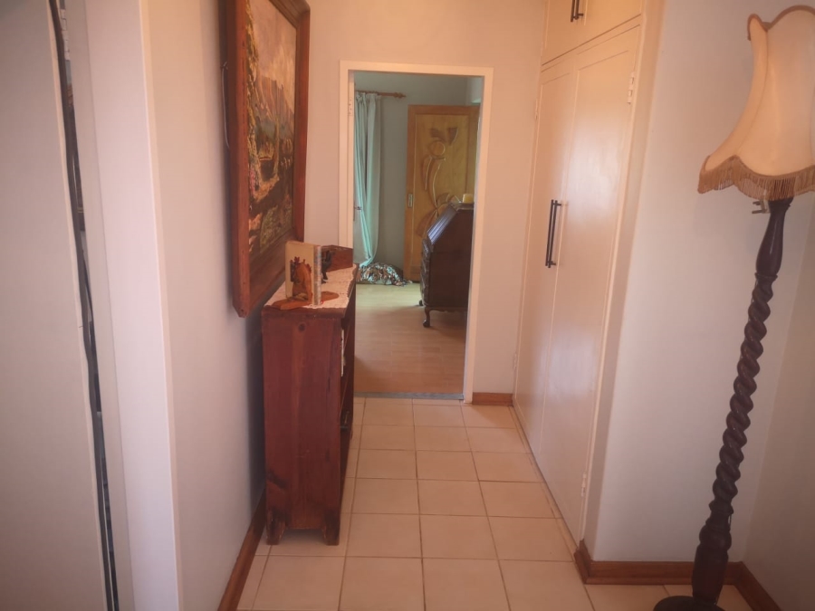 6 Bedroom Property for Sale in Primrose Hill Gauteng