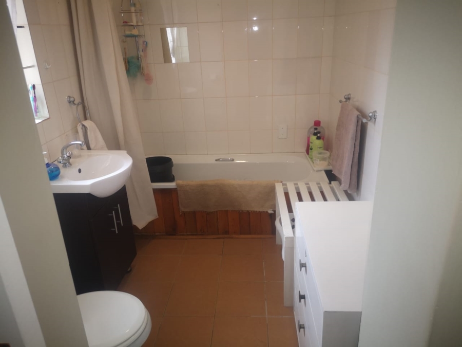 6 Bedroom Property for Sale in Primrose Hill Gauteng