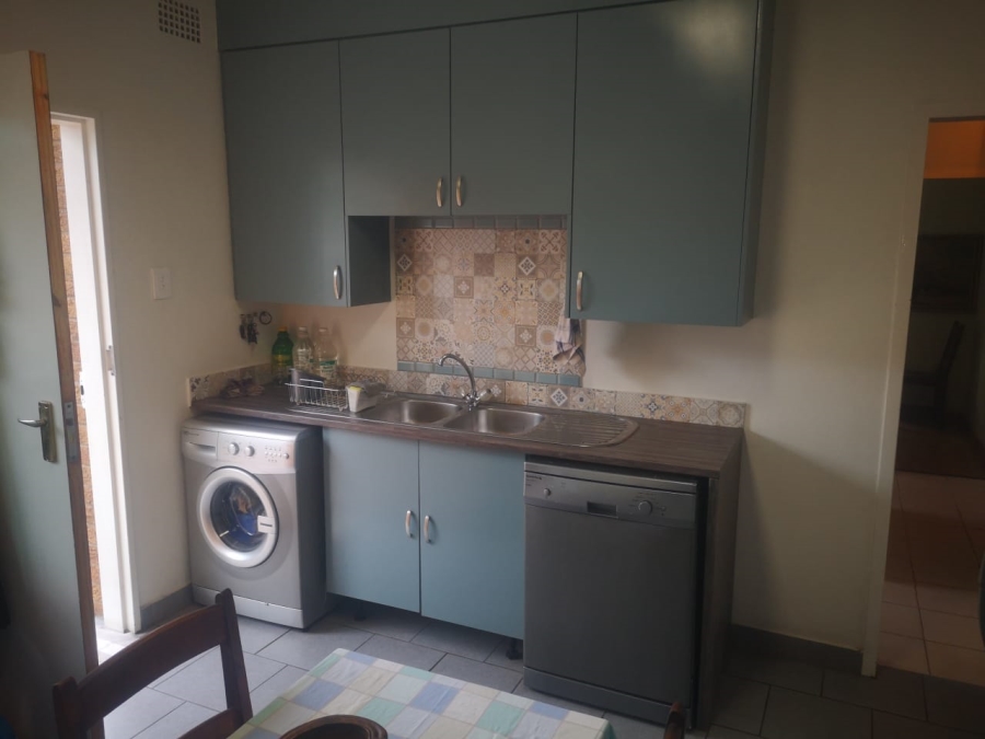 6 Bedroom Property for Sale in Primrose Hill Gauteng