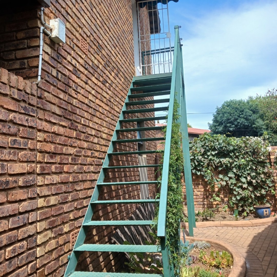 4 Bedroom Property for Sale in Edenvale Central Gauteng