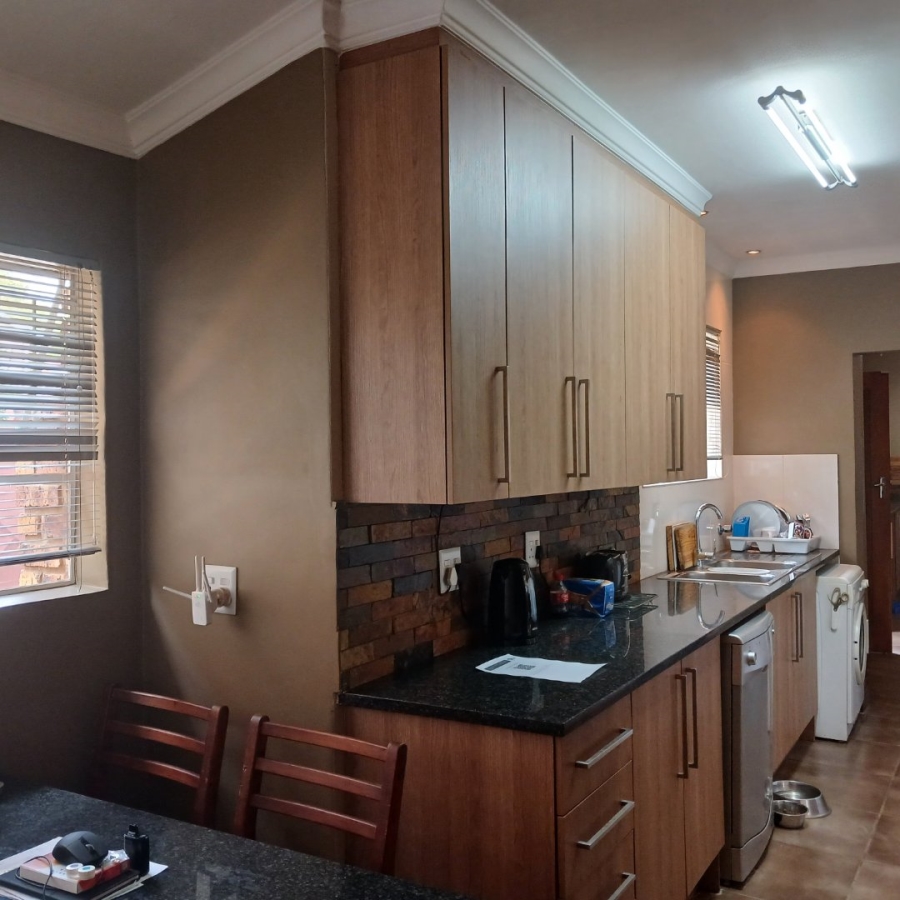 4 Bedroom Property for Sale in Edenvale Central Gauteng