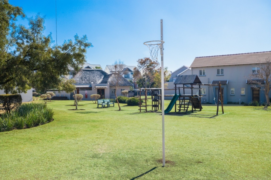 2 Bedroom Property for Sale in Greenstone Hill Gauteng
