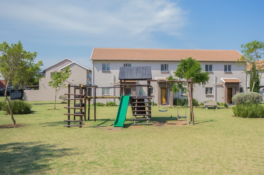 2 Bedroom Property for Sale in Greenstone Hill Gauteng