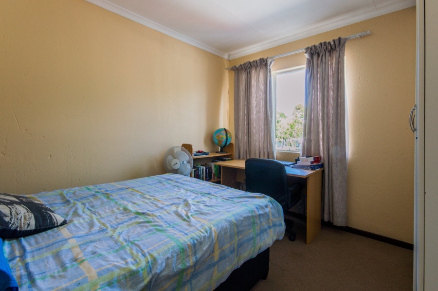 2 Bedroom Property for Sale in Greenstone Hill Gauteng