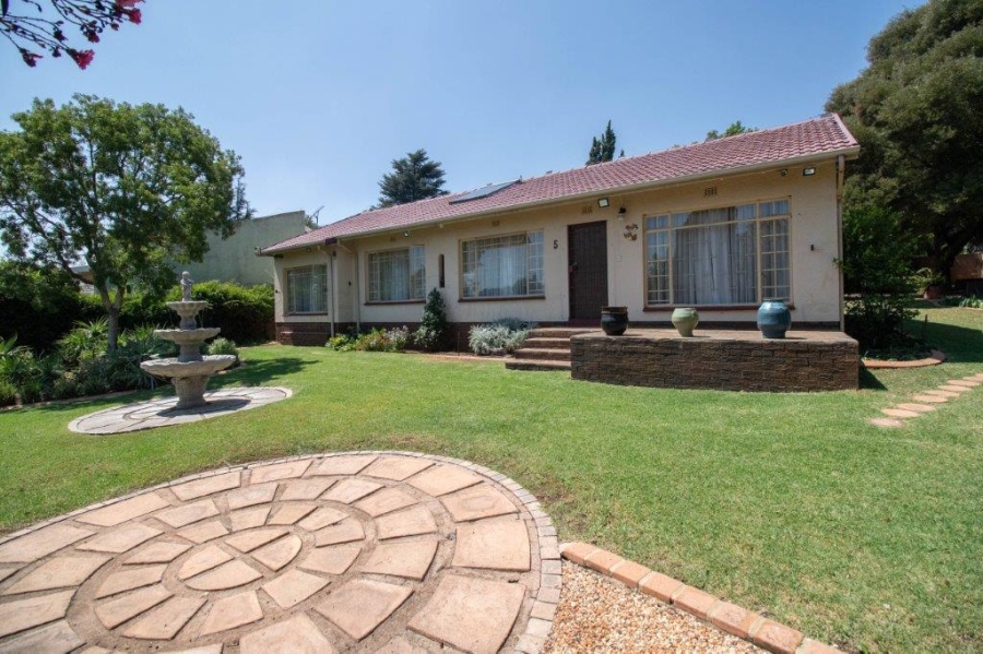 3 Bedroom Property for Sale in Croydon Gauteng