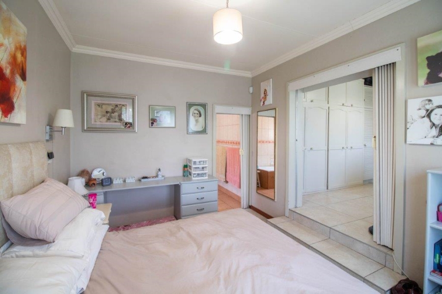 3 Bedroom Property for Sale in Croydon Gauteng