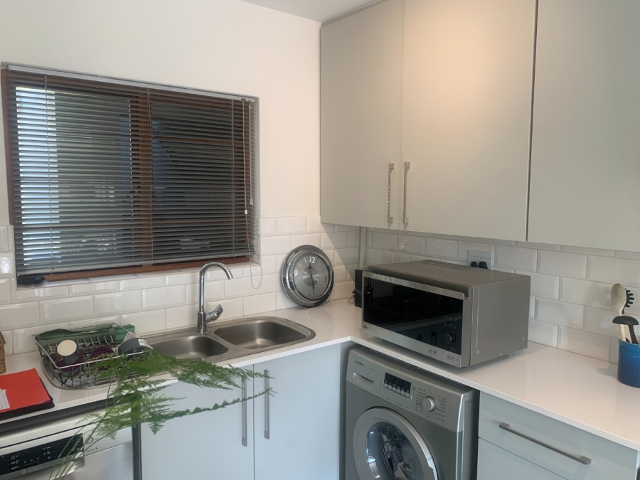 1 Bedroom Property for Sale in Bedfordview Gauteng