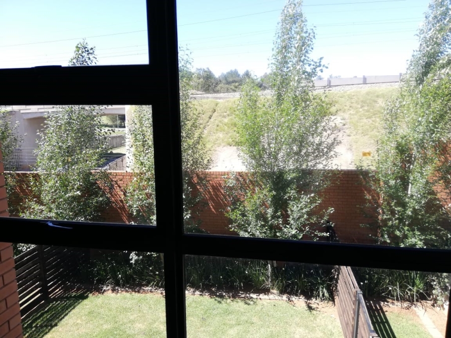 2 Bedroom Property for Sale in Founders Hill Gauteng