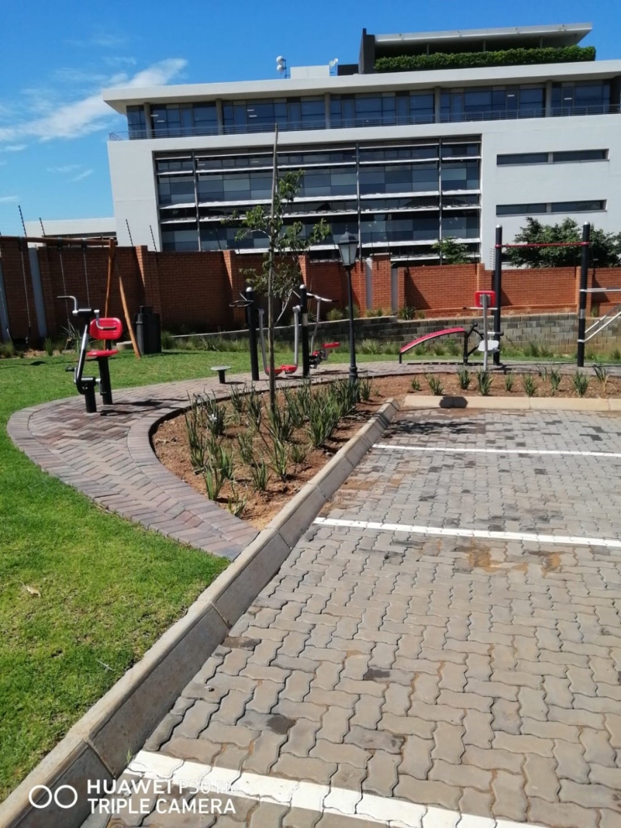 2 Bedroom Property for Sale in Founders Hill Gauteng