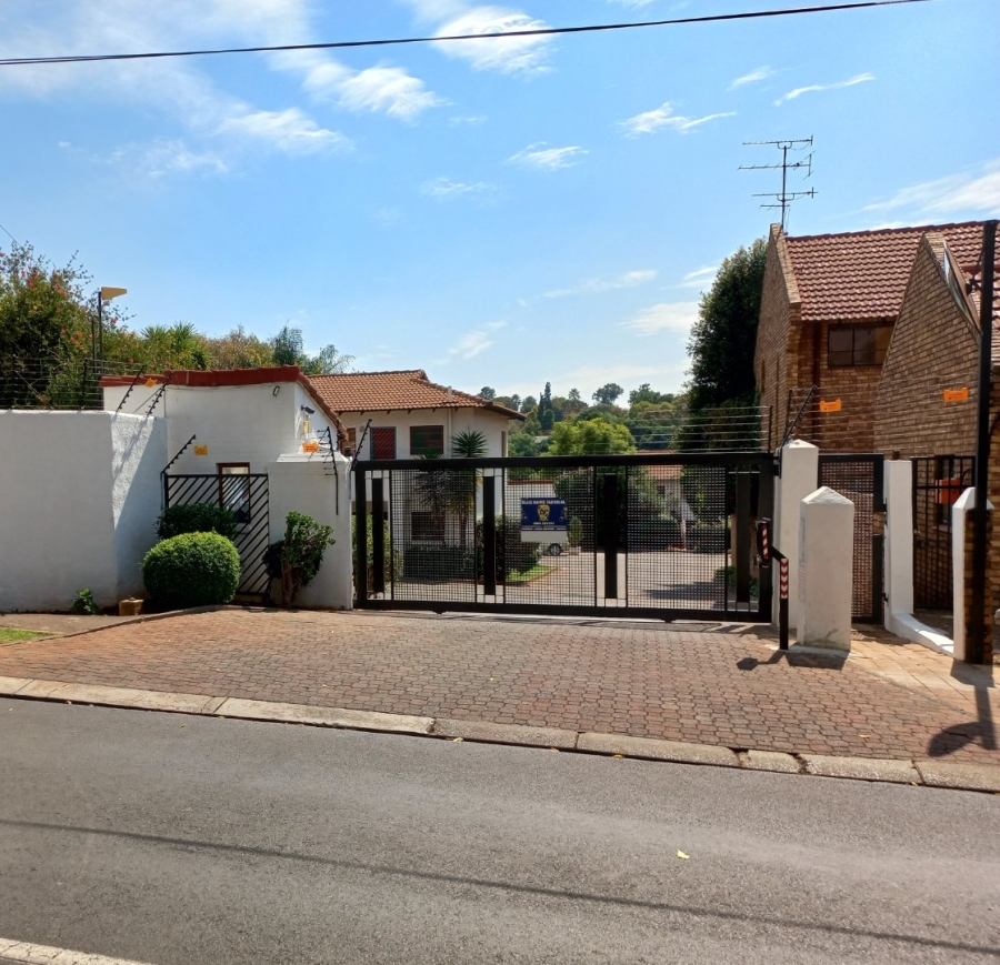 1 Bedroom Property for Sale in Observatory Gauteng