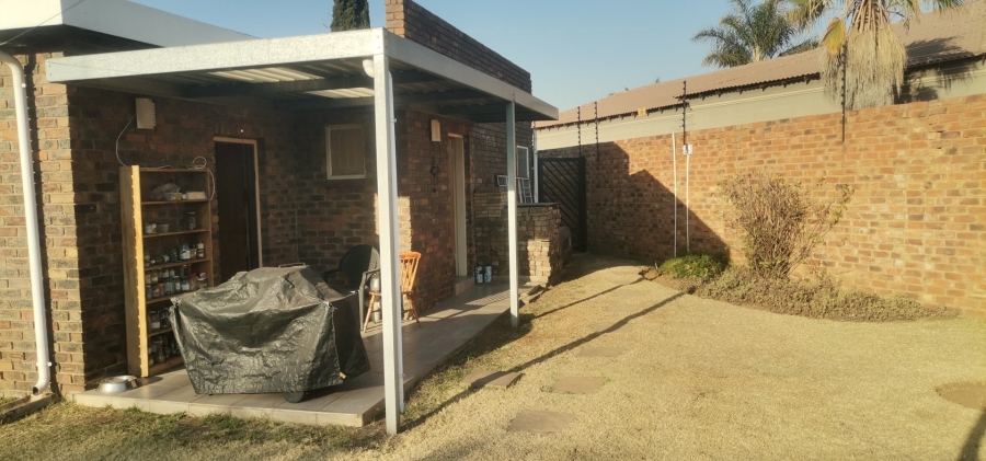 3 Bedroom Property for Sale in Sunward Park Gauteng