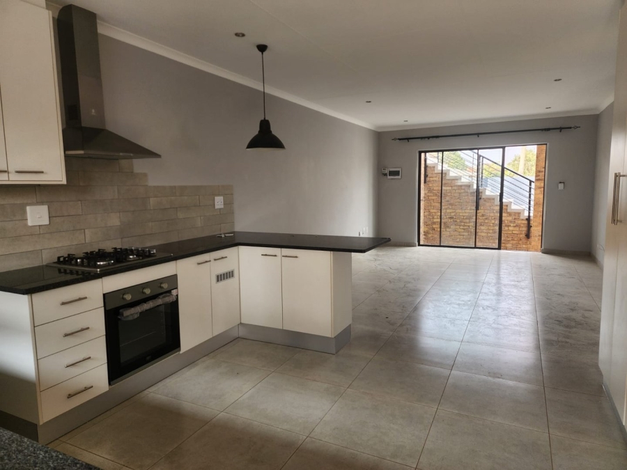 To Let 2 Bedroom Property for Rent in Witfield Gauteng