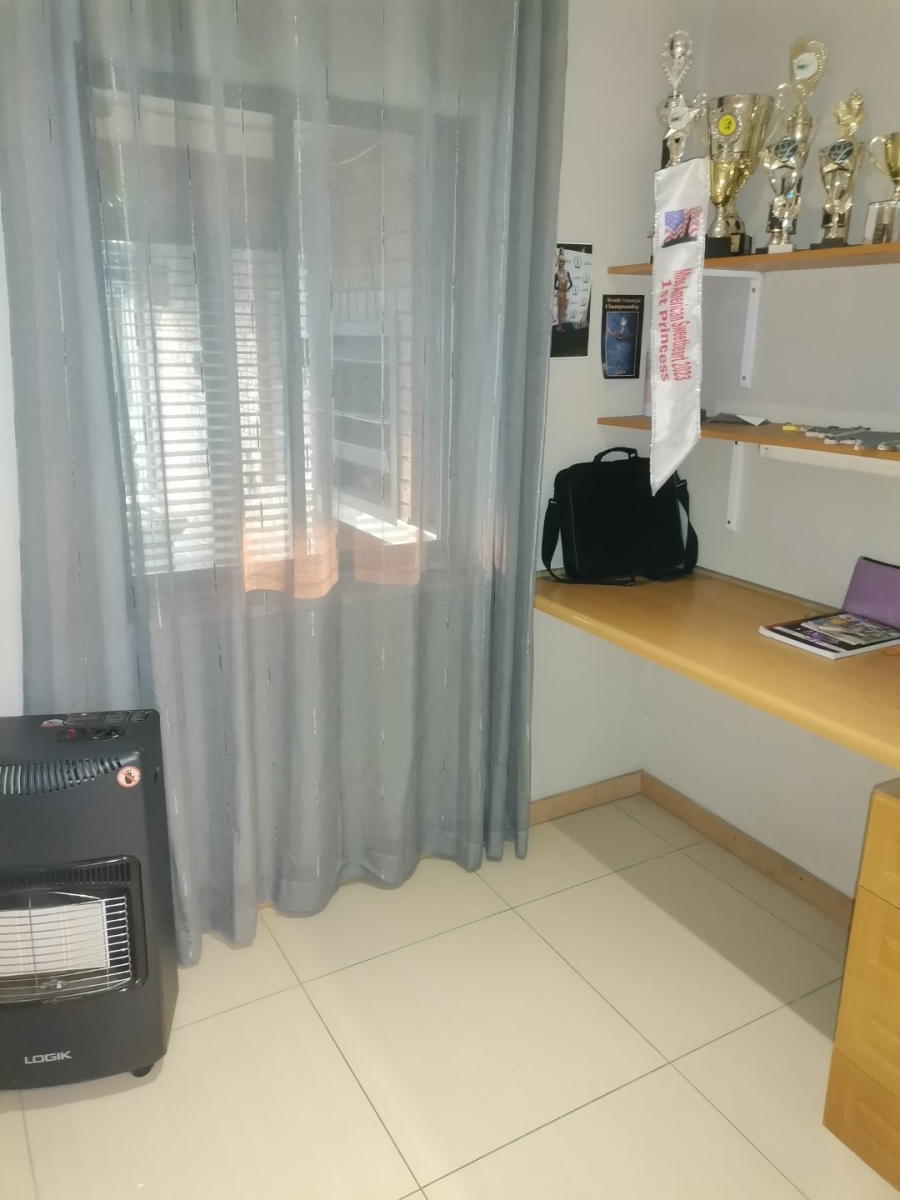 3 Bedroom Property for Sale in Sunward Park Gauteng