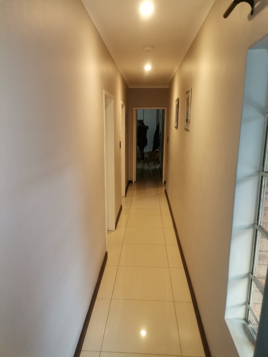 3 Bedroom Property for Sale in Sunward Park Gauteng