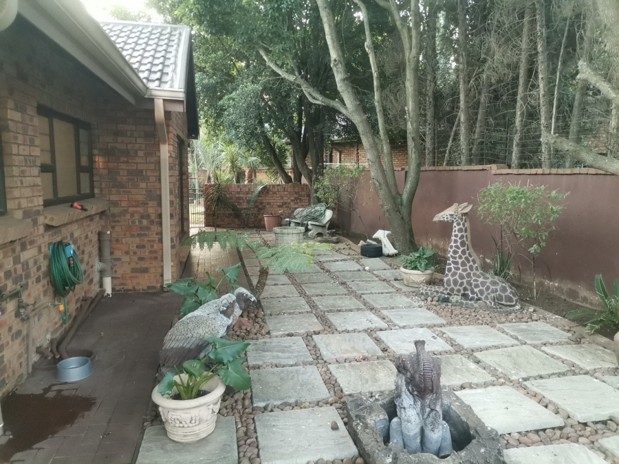 3 Bedroom Property for Sale in Sunward Park Gauteng