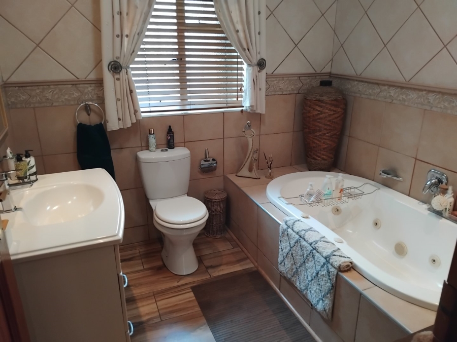 4 Bedroom Property for Sale in Solheim Gauteng
