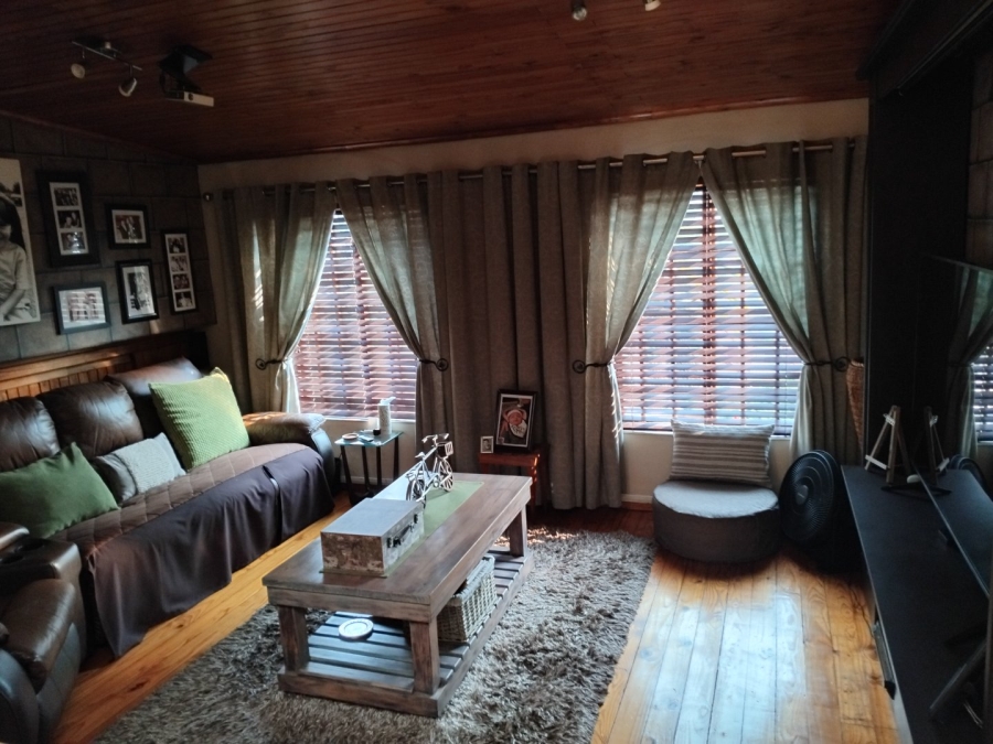 4 Bedroom Property for Sale in Solheim Gauteng