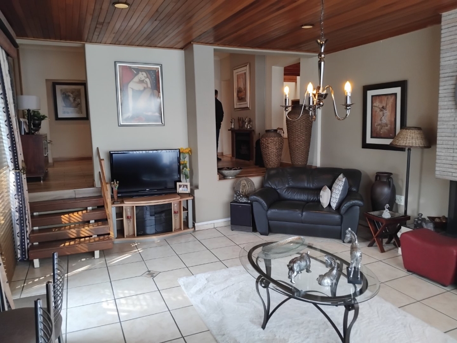 4 Bedroom Property for Sale in Solheim Gauteng
