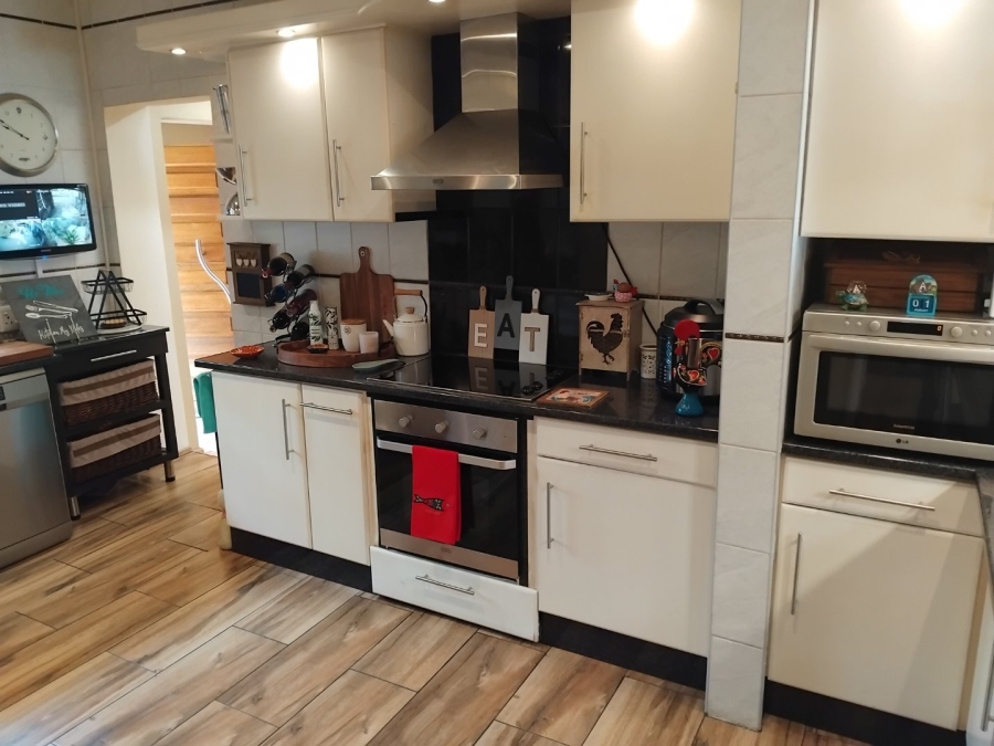 4 Bedroom Property for Sale in Solheim Gauteng