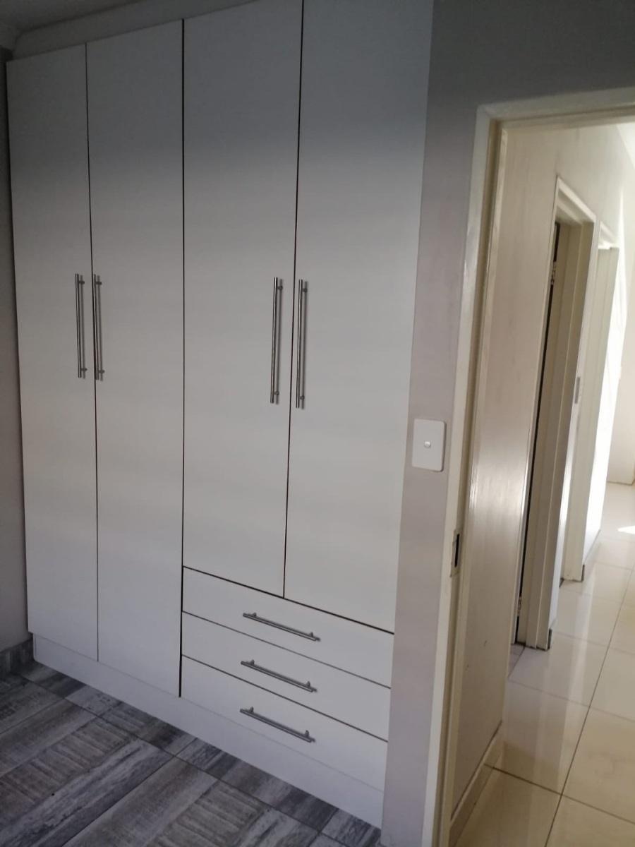 To Let 3 Bedroom Property for Rent in Riverbend AH Gauteng