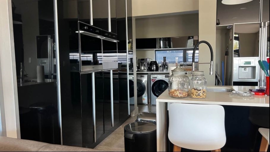 3 Bedroom Property for Sale in Edenvale Central Gauteng