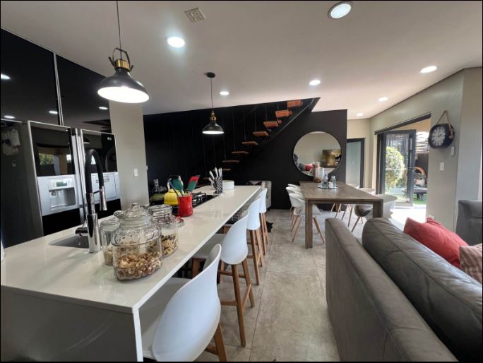 3 Bedroom Property for Sale in Edenvale Central Gauteng