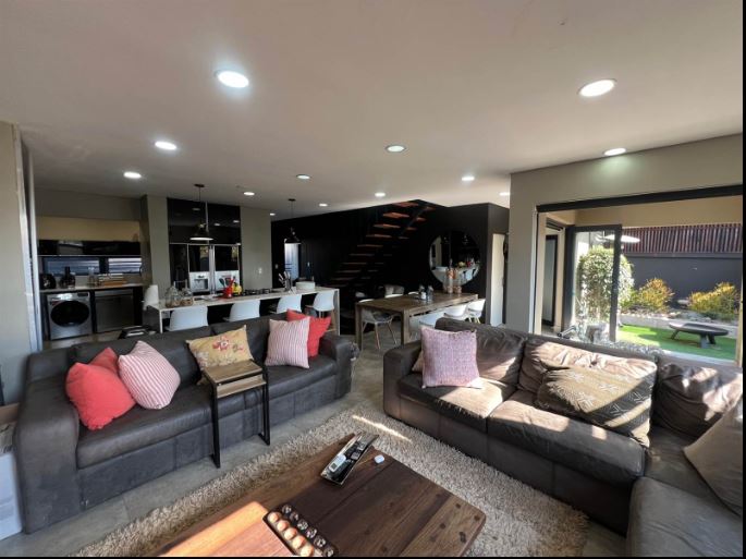 3 Bedroom Property for Sale in Edenvale Central Gauteng