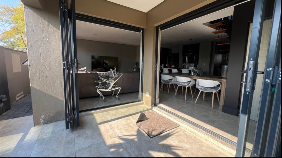 3 Bedroom Property for Sale in Edenvale Central Gauteng