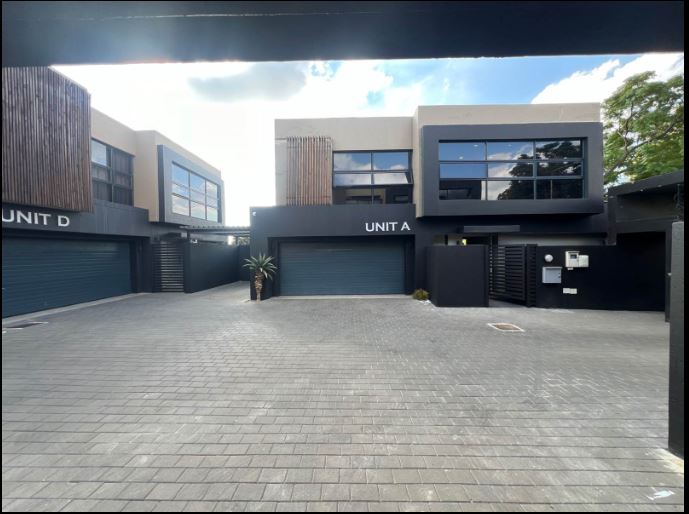 3 Bedroom Property for Sale in Edenvale Central Gauteng
