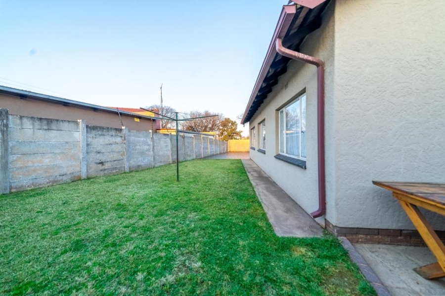 To Let 3 Bedroom Property for Rent in Ravensklip Gauteng