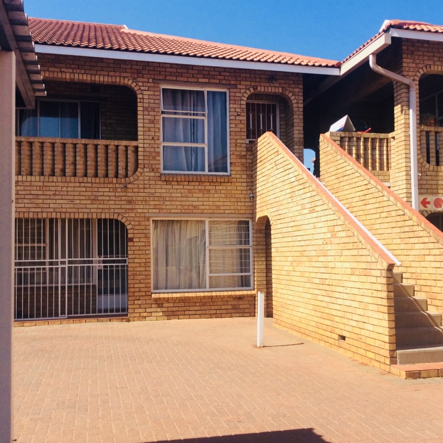 2 Bedroom Property for Sale in Alberton Central Gauteng