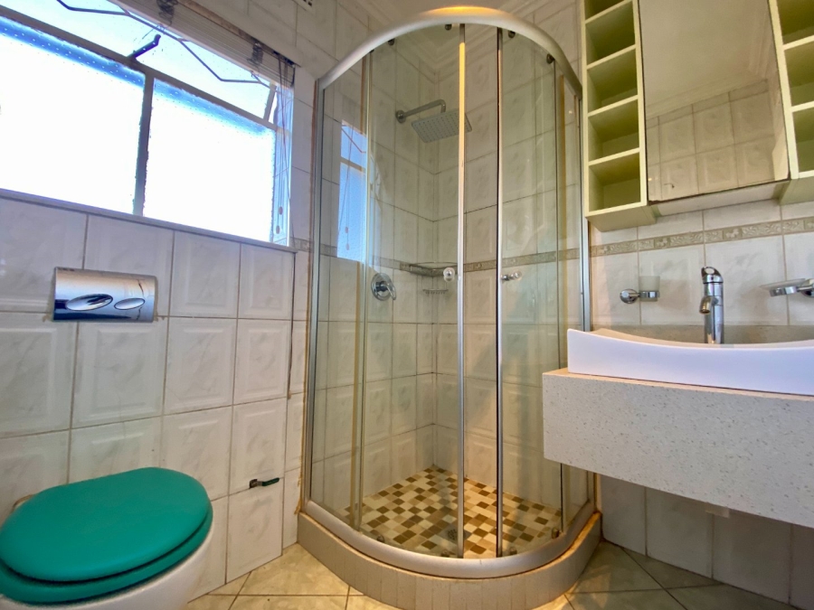 2 Bedroom Property for Sale in Edenvale Central Gauteng
