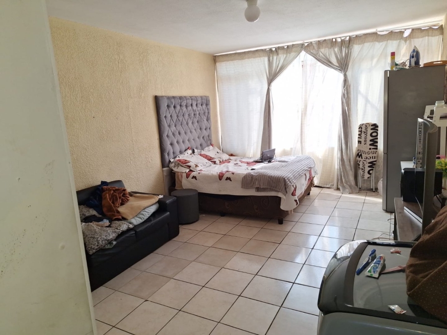 2 Bedroom Property for Sale in Muckleneuk Gauteng