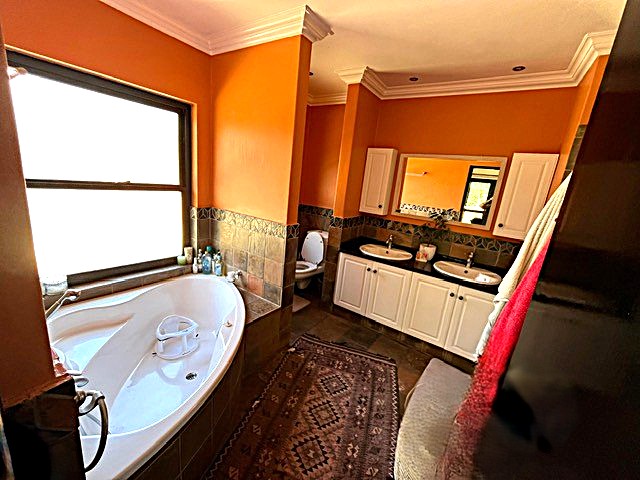 4 Bedroom Property for Sale in Maroeladal Gauteng